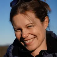 À l'affût 21 - Les indiscretions Christelle Guillermou, Genvia
