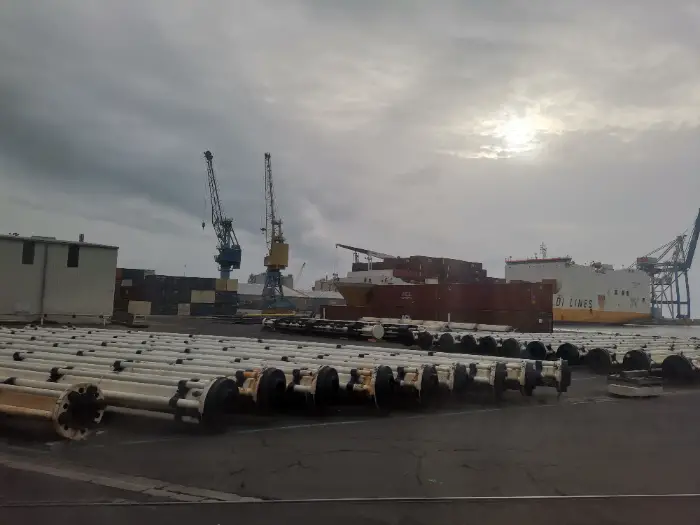 Le port de Sète veut devenir une base arrière de l’éolien offshore 1 - Les indiscretions port de Sète