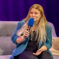 Une info peut en cacher une autre 24 - Les indiscretions Gwendolyn Garan, Push Start