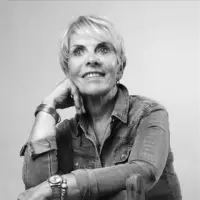 La tête dans le guidon 16 - Les indiscretions Martine Tibérino-Champ, Apesa France