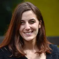 Des bises naissent des business 21 - Les indiscretions Hélène Ressayres, petite Reine de la photo