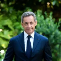 Des bises naissent des business 17 - Les indiscretions Nicolas Sarkozy, ex-fan de Manu
