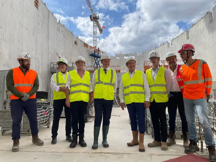 François-Xavier Lauch et André Deljarry lors de la visite du chantier.