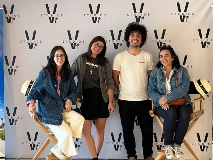 VSTUDIOS - Les indiscretions