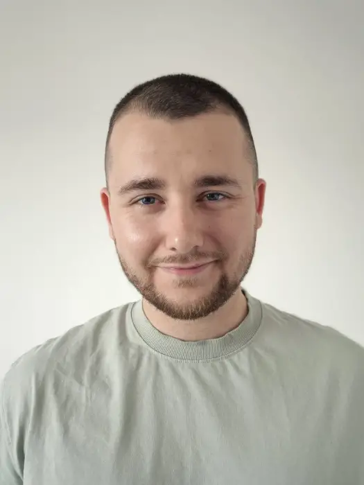 Depuis Montpellier, Adrien Petit veut réconcilier entreprises et freelances 13 - Les indiscretions Adrien Petit - Les indiscretions