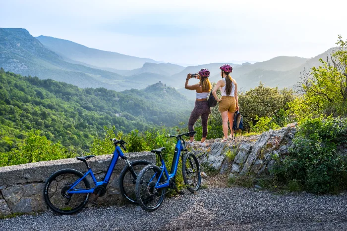 Occitanie : la canicule et l’érosion du pouvoir d’achat douchent la saison touristique estivale 2 - Les indiscretions Vallee de la Bueges Velo EXCLUSIF ADT34 © Herault Tourisme Sam Bie 3 - Les indiscretions
